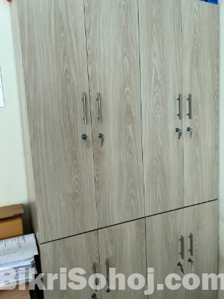 অফিসে ব্যবহৃত ফার্নিচার আলাদা করে দেওয়া যাবে